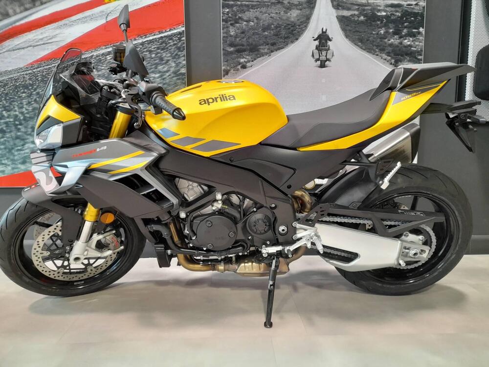 Aprilia Tuono V4 (2025) (4)