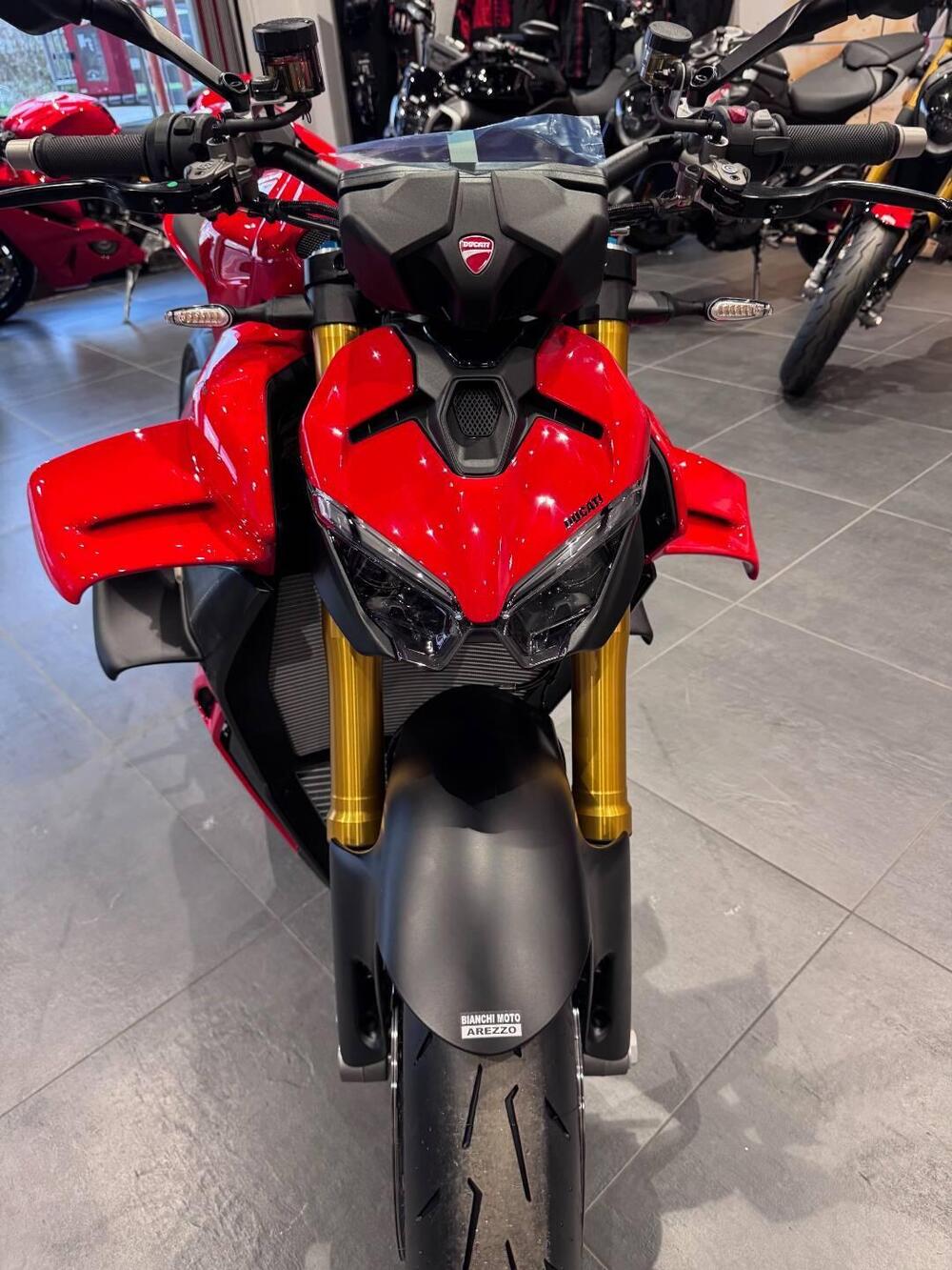 Ducati Streetfighter V4 S (2025) (5)