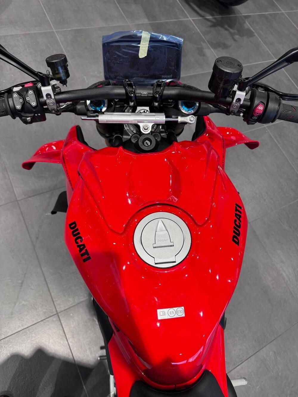 Ducati Streetfighter V4 S (2025) (9)