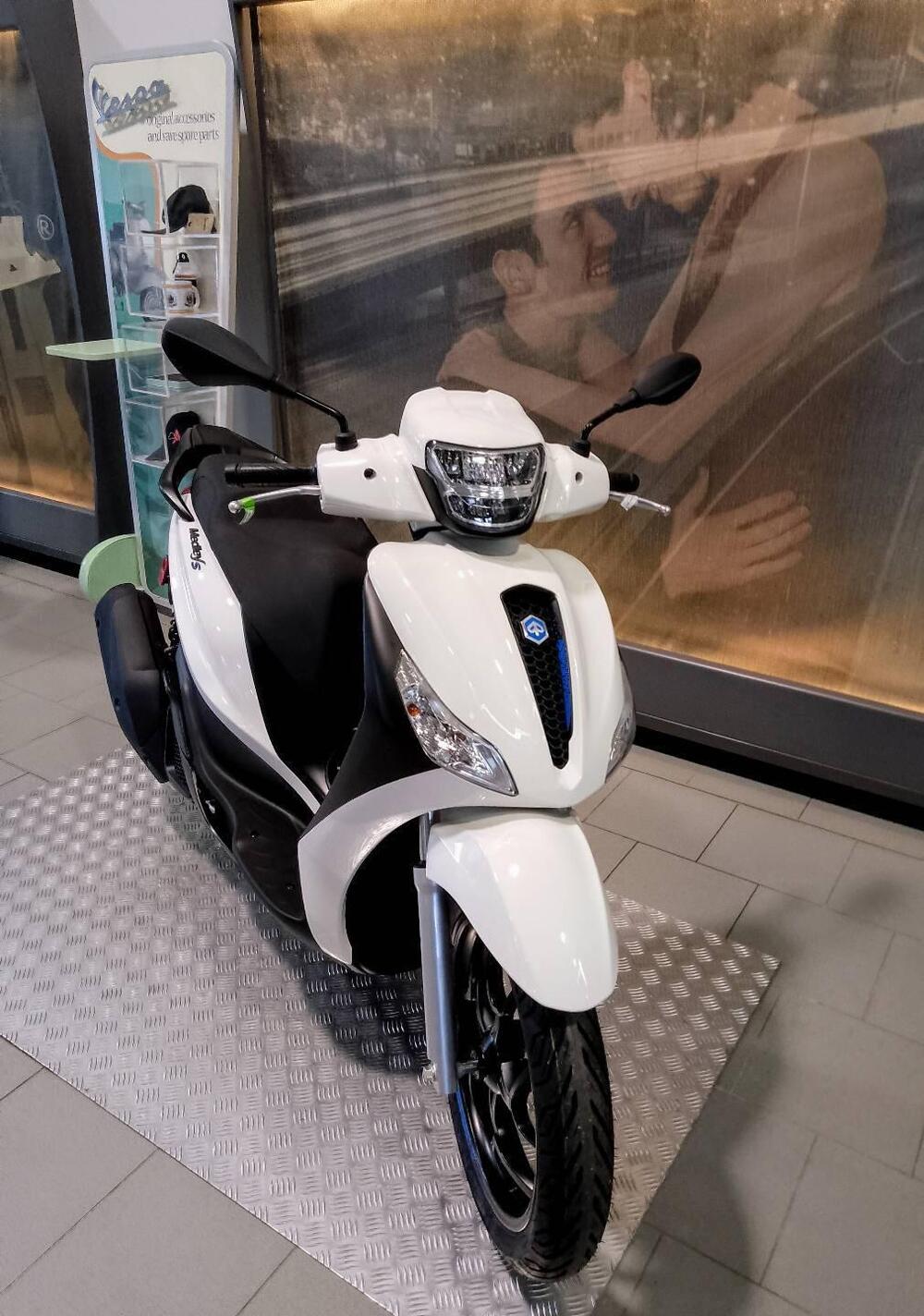 Piaggio Medley 125 S (2025) (2)