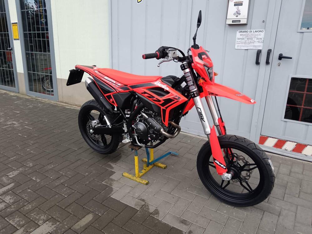 Betamotor RR 125 4T Motard T (2023 - 24) (3)