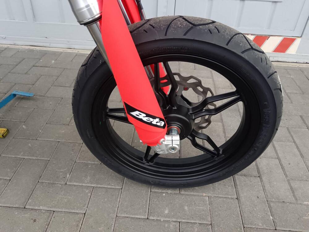 Betamotor RR 125 4T Motard T (2023 - 24) (9)