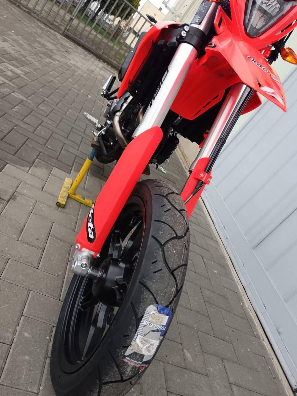 Betamotor RR 125 4T Motard T (2023 - 24) (13)