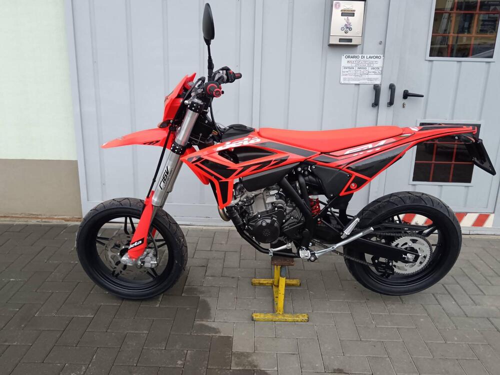 Betamotor RR 125 4T Motard T (2023 - 24) (2)