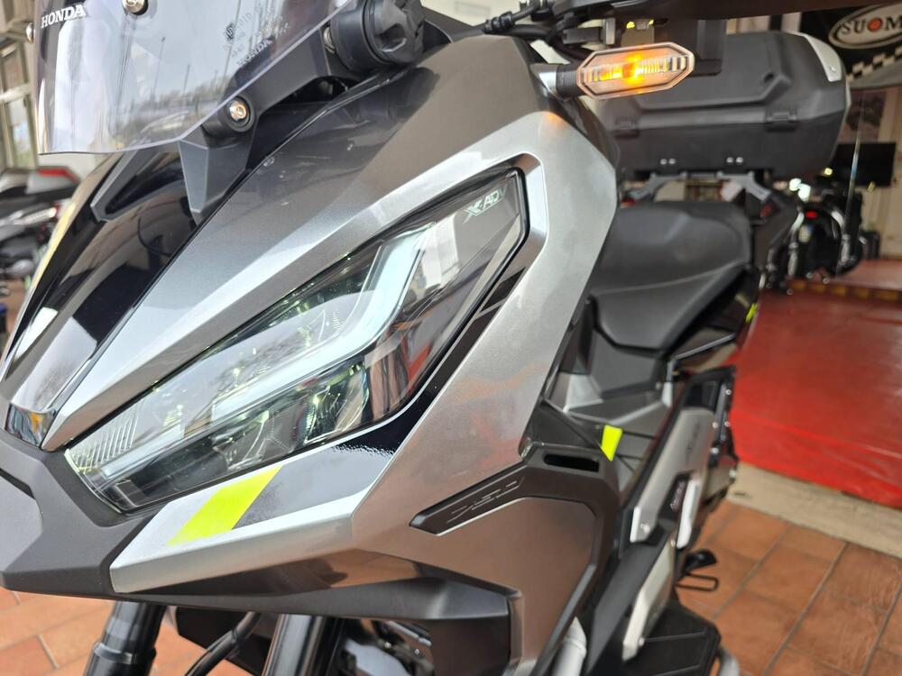 Honda X-ADV 750 DCT Adventure (2021 - 24) (14)