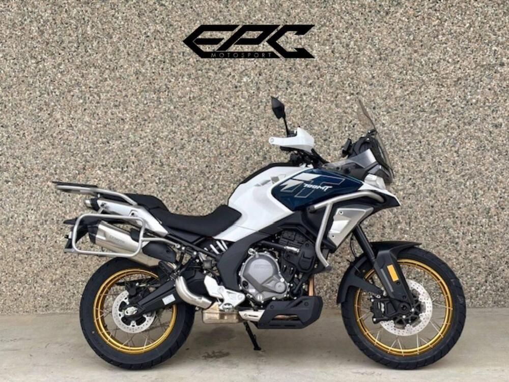 CFMOTO 700MT Adventure (2025 - 26)