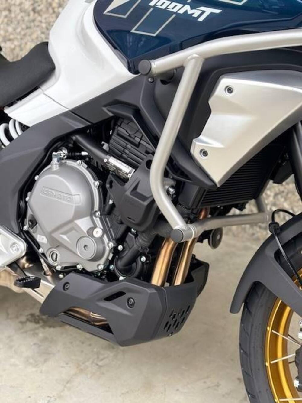 CFMOTO 700MT Adventure (2025 - 26) (14)