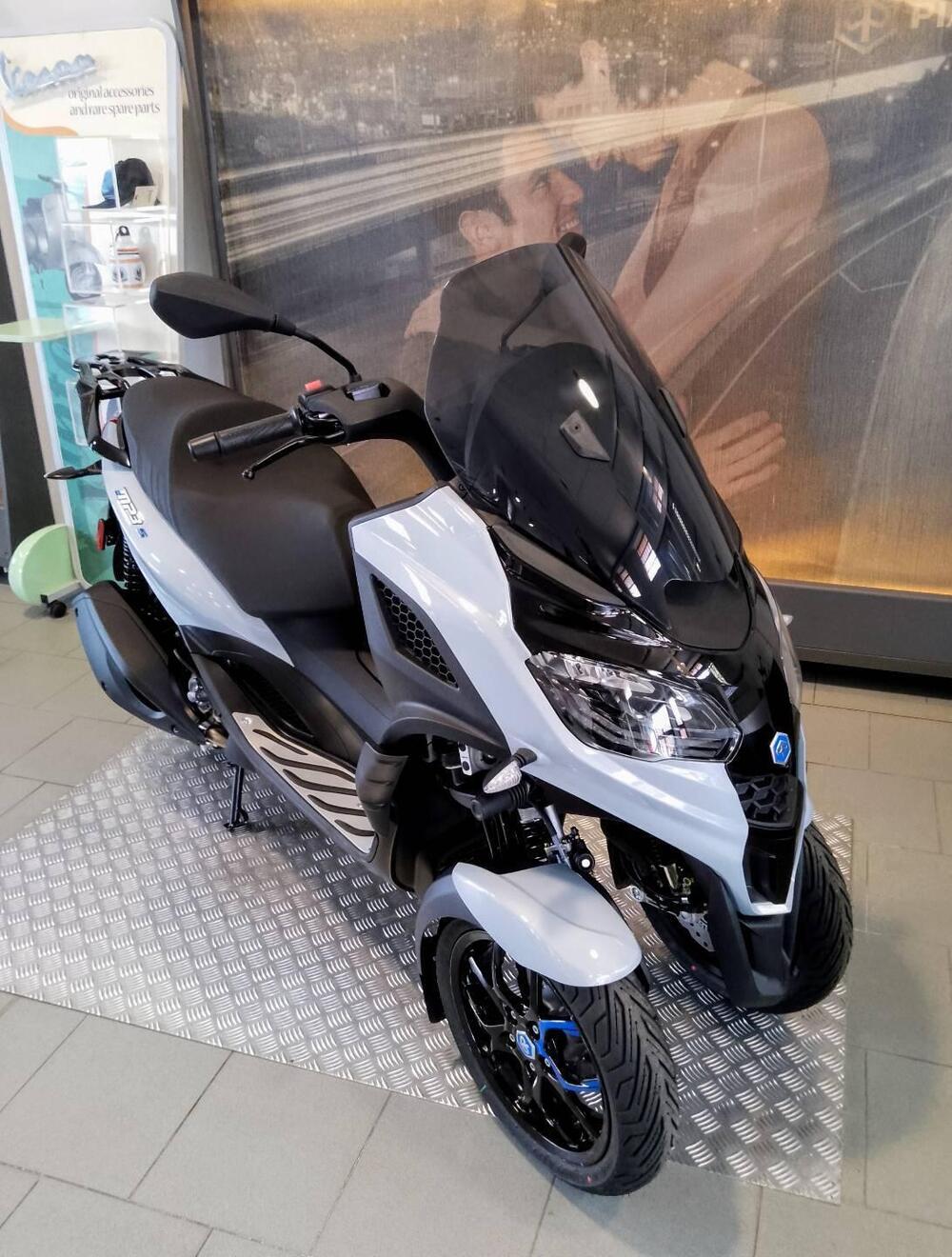 Piaggio MP3 310 Sport (2025 - 26) (3)
