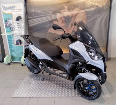 Piaggio MP3 310 Sport (2025) nuova
