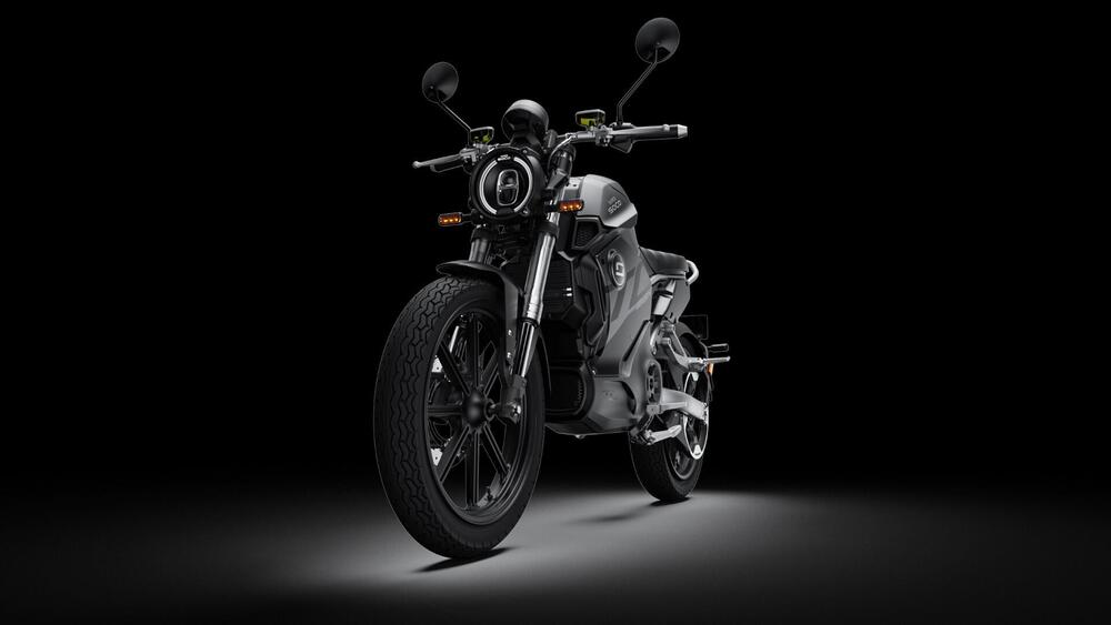 VMoto TC-Max Black Edition (2024 - 25) (3)