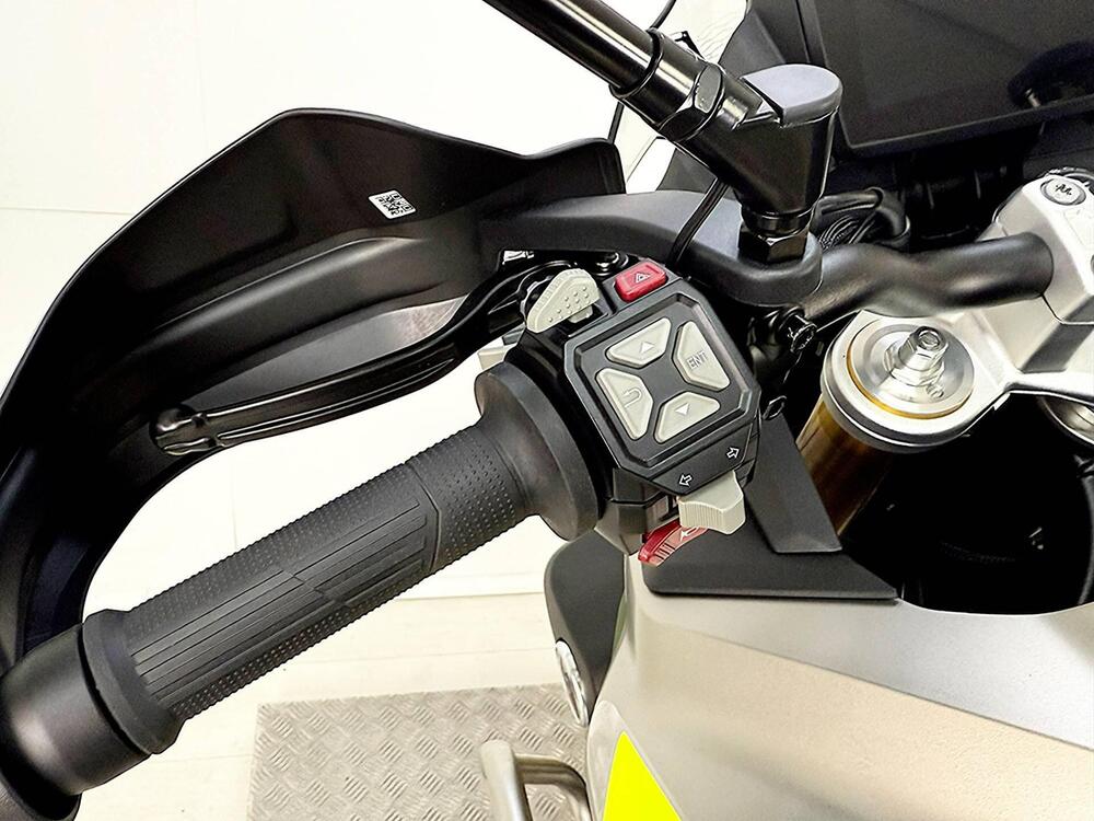 Voge Valico 900DSX (2024 - 25) (18)