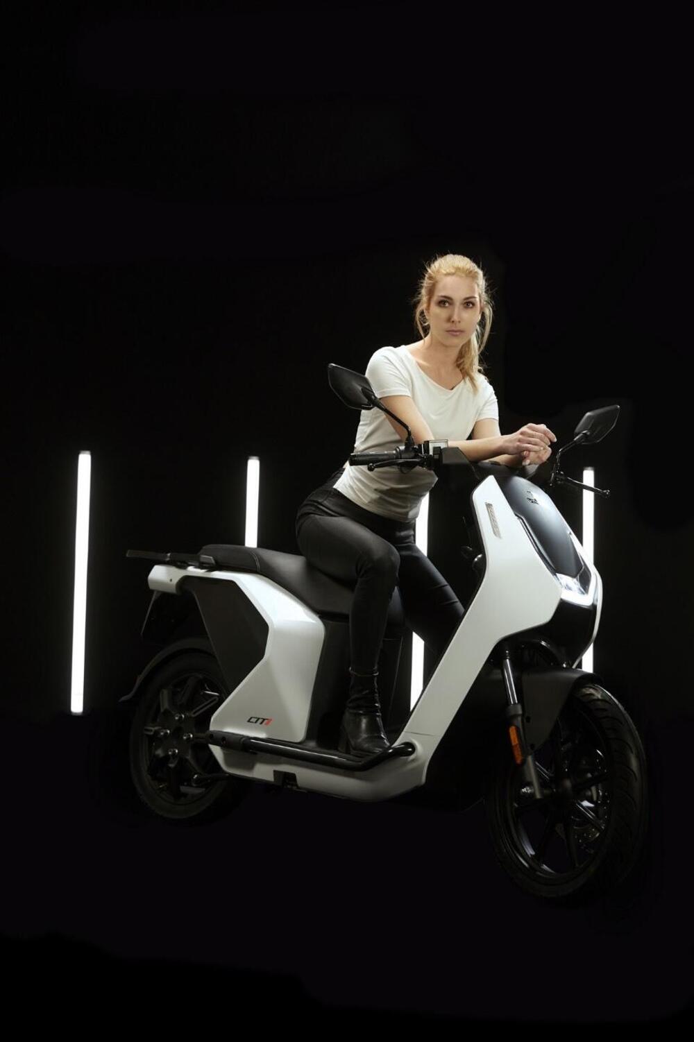 VMoto CITI L3e (2024 - 25) (6)