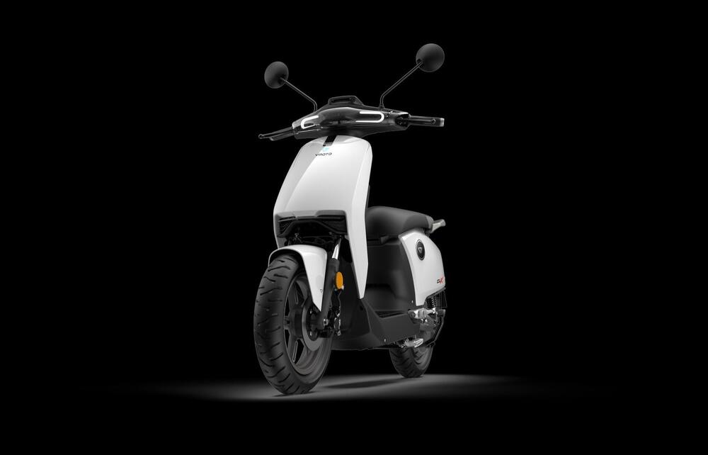 VMoto CUx Pro (2024 - 25) (10)