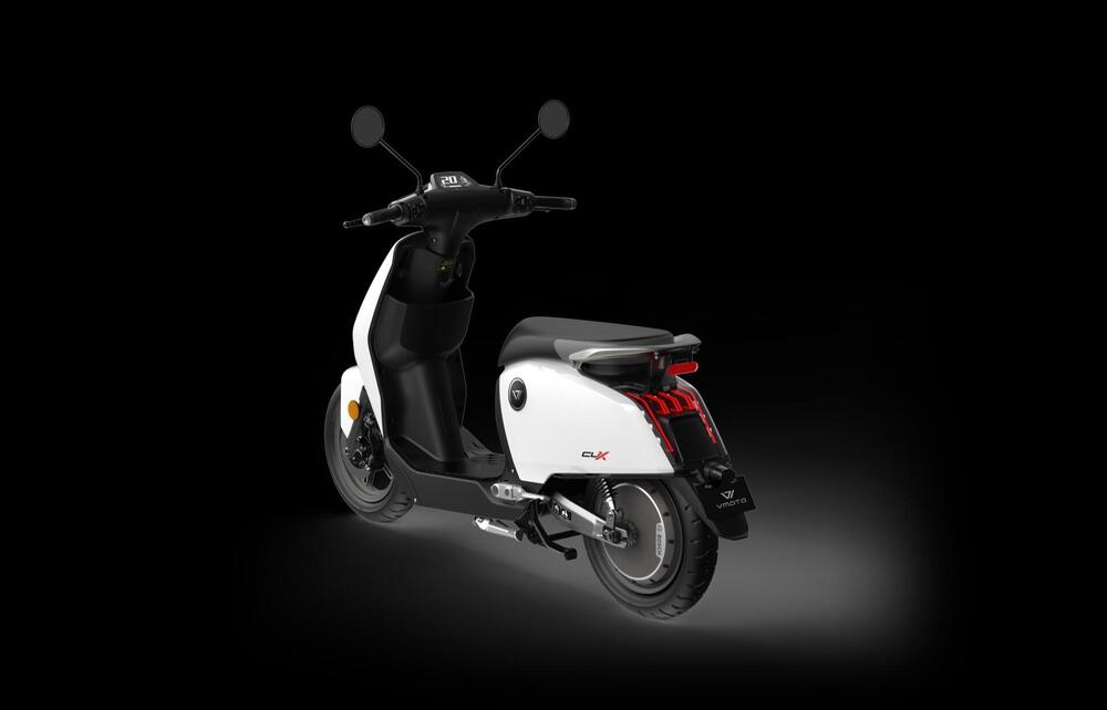 VMoto CUx Pro (2024 - 25) (11)