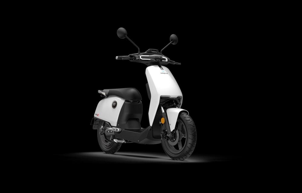 VMoto CUx Pro (2024 - 25) (12)