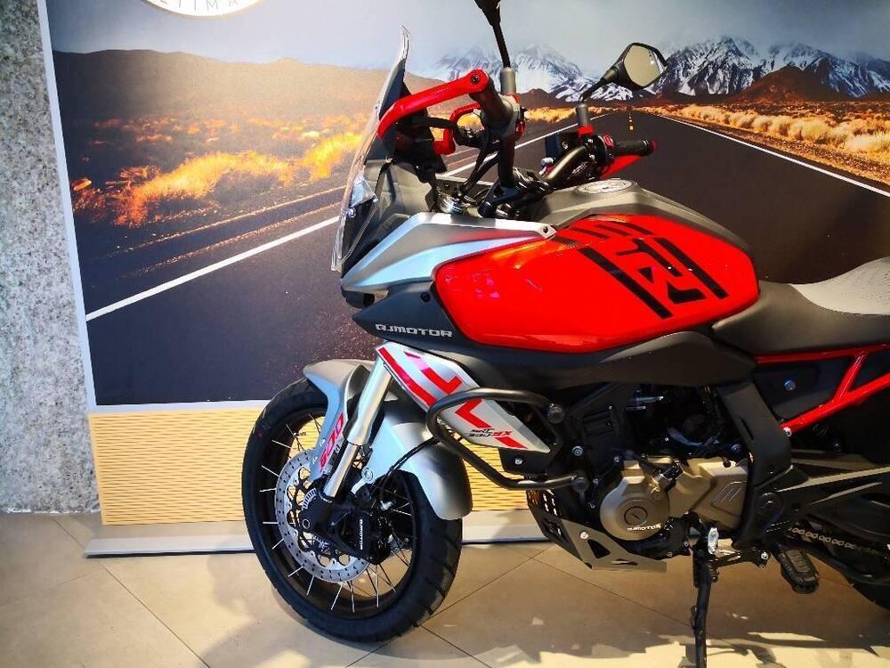 QJ Motor SRT 600 SX (2024 - 25) (10)