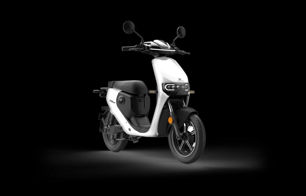 VMoto CUmini L1 (2024 - 25) (5)