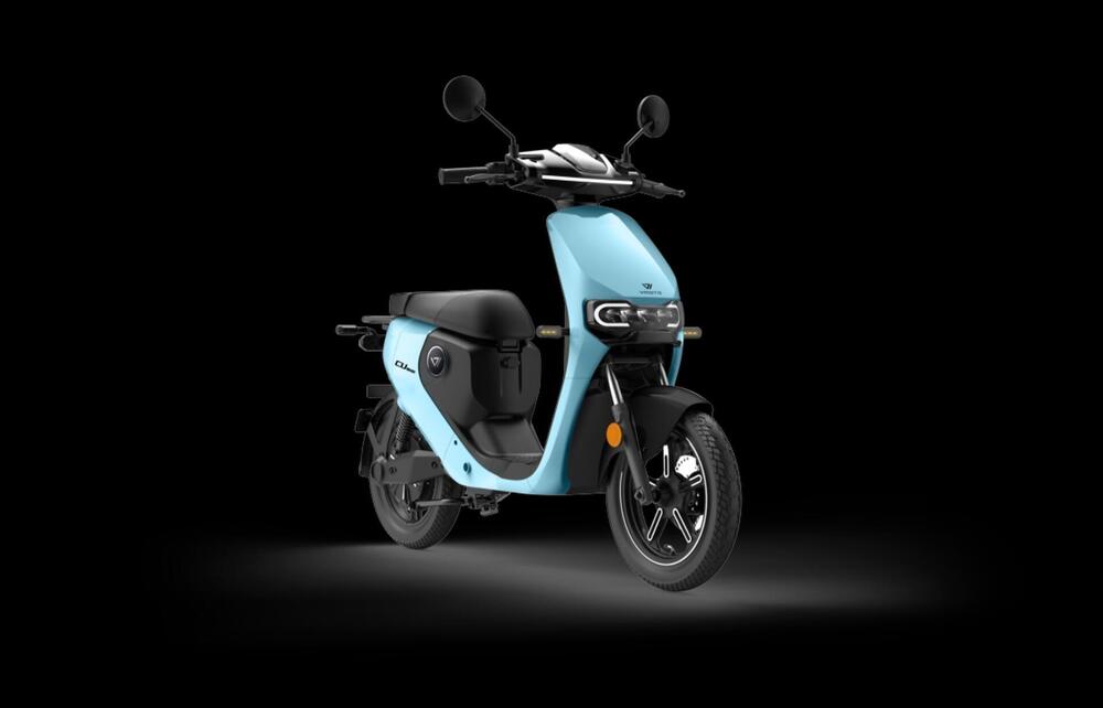 VMoto CUmini L1 (2024 - 25) (10)