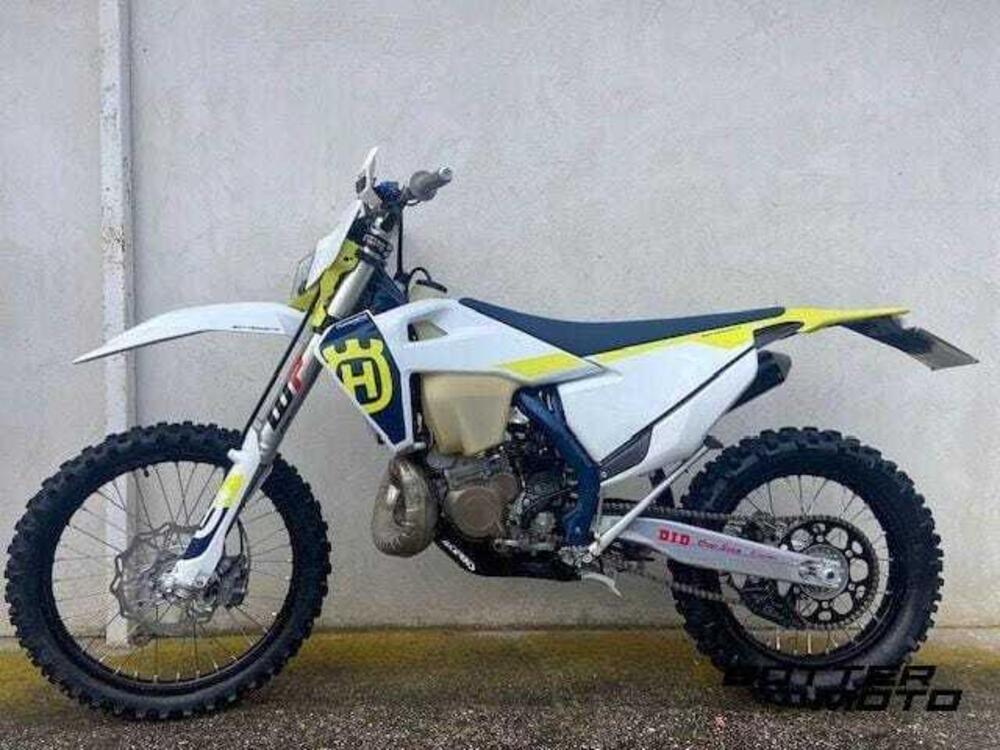 Husqvarna TE 300i (2023) (2)