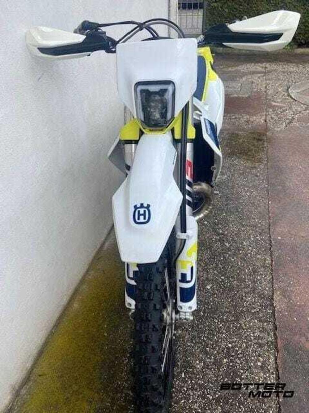 Husqvarna TE 300i (2023) (6)