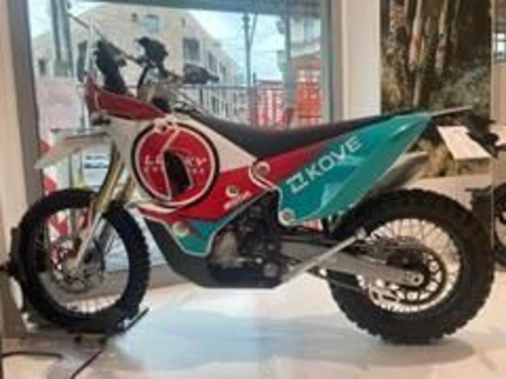 Kove 450 Rally Lucky Explorer Replica (2025)