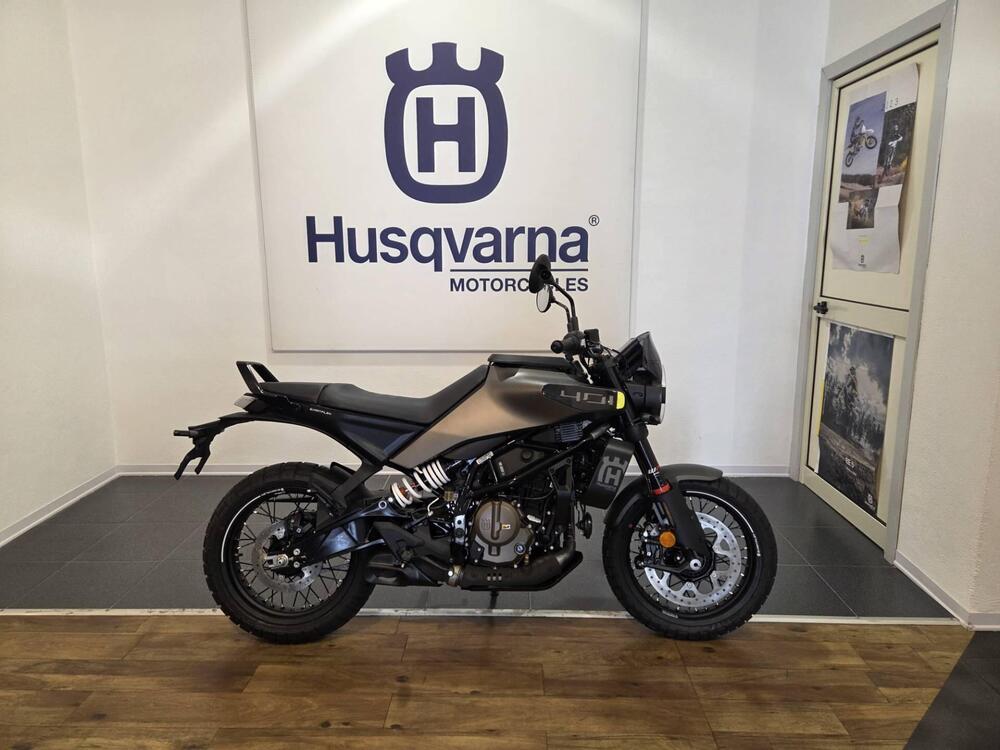 Husqvarna Svartpilen 401 (2024 - 25) (3)