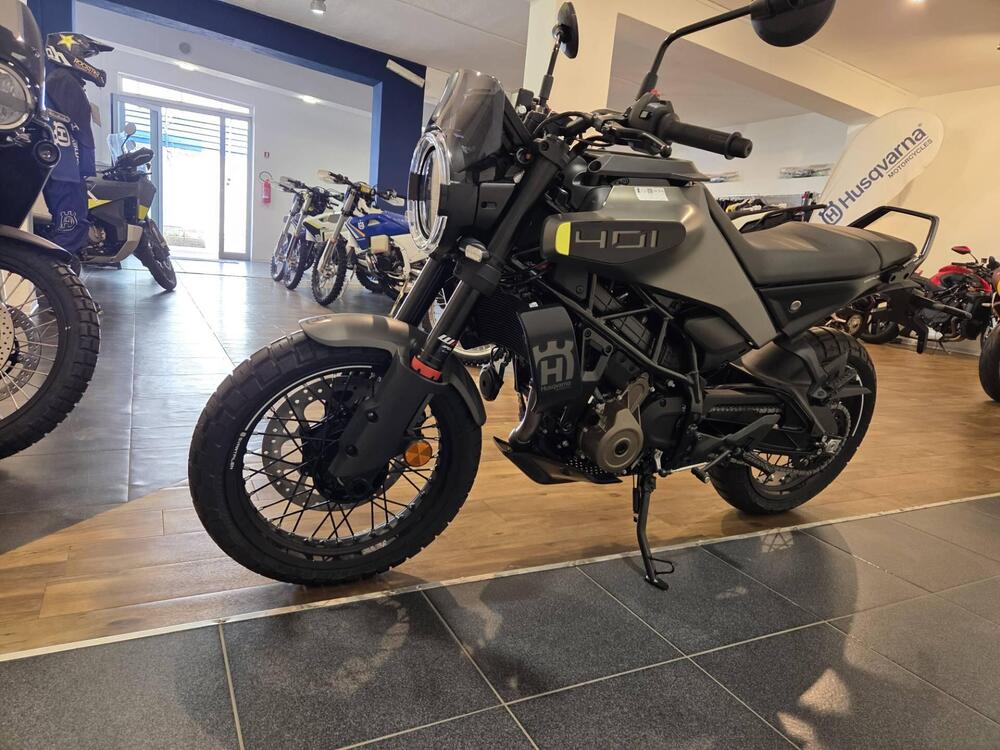 Husqvarna Svartpilen 401 (2024 - 25) (6)