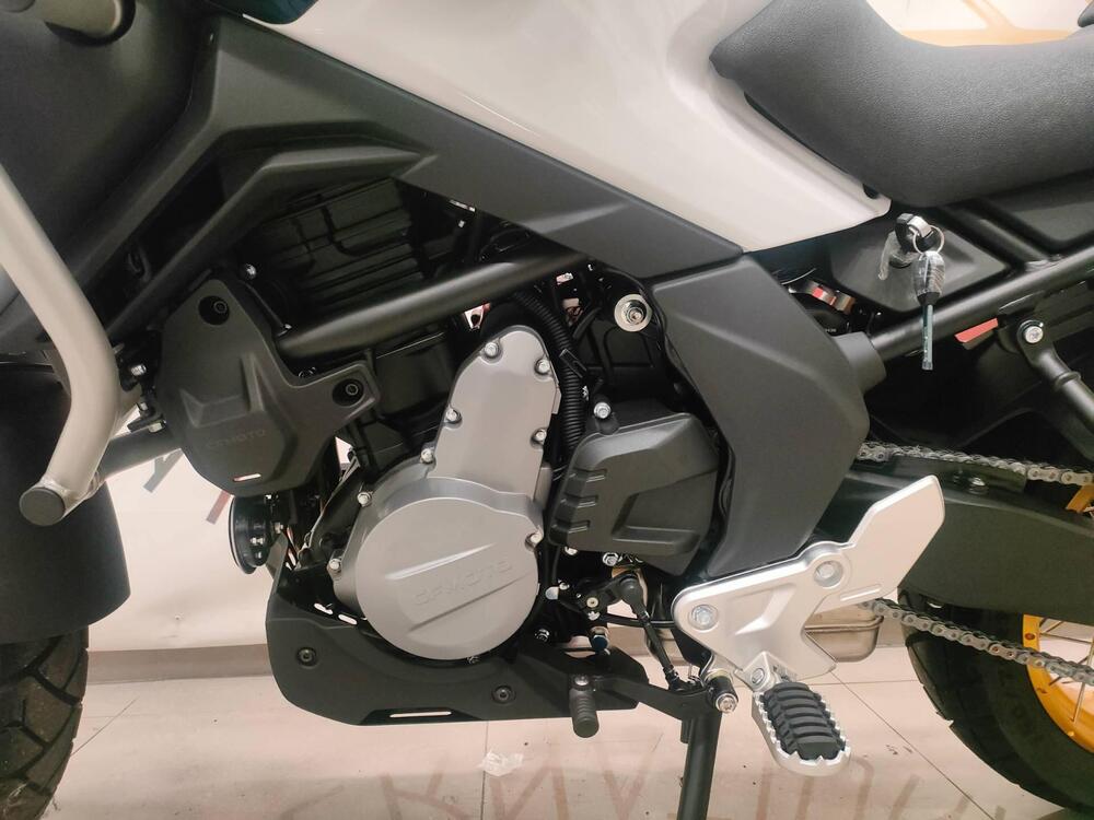 CFMOTO 700MT Adventure (2025 - 26) (6)