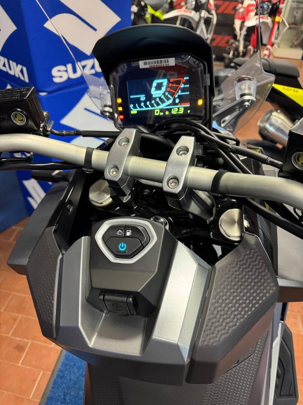 Sym ADXTG 400 (2025) (8)