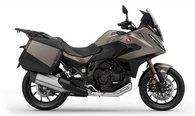 Honda NT 1100 DCT Electronic Suspension (2025) nuova