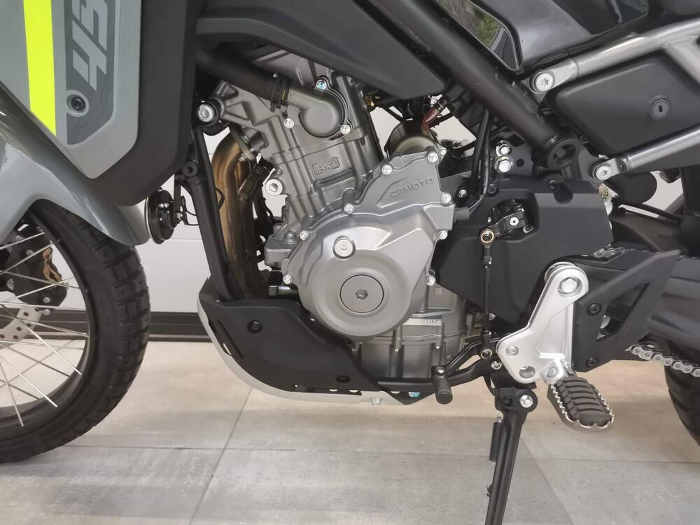 CFMOTO 450MT (2024 - 25) (9)