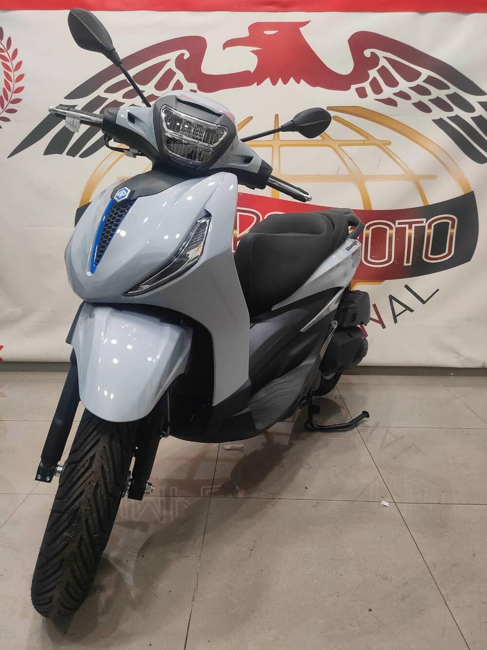 Piaggio Beverly 400 S (2025) (3)