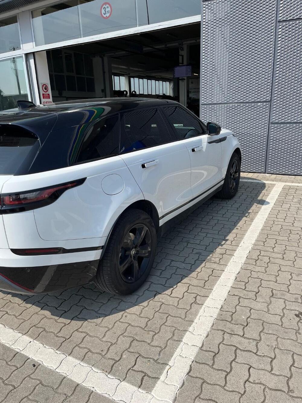 Land Rover Range Rover Velar usata a Brescia (5)