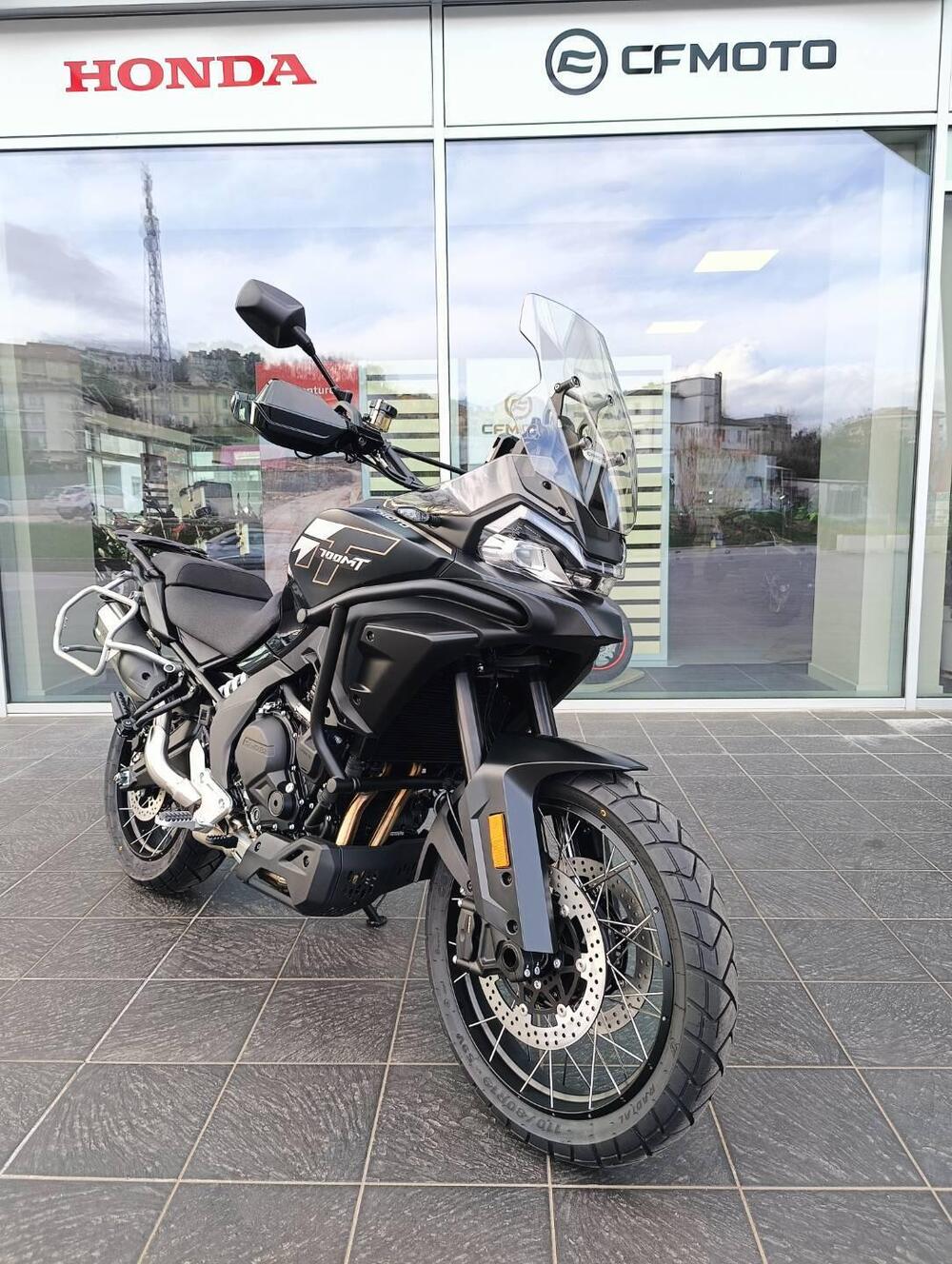 CFMOTO 700MT Adventure (2025 - 26) (2)