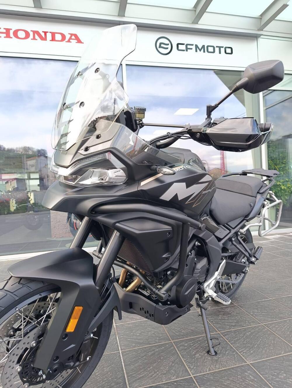 CFMOTO 700MT Adventure (2025 - 26) (5)