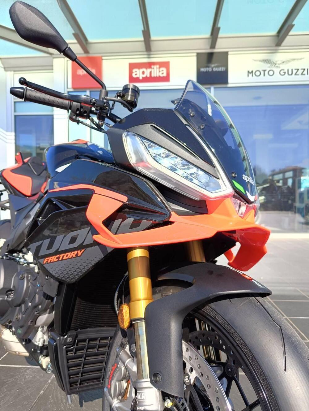 Aprilia Tuono V4 Factory (2025) (3)