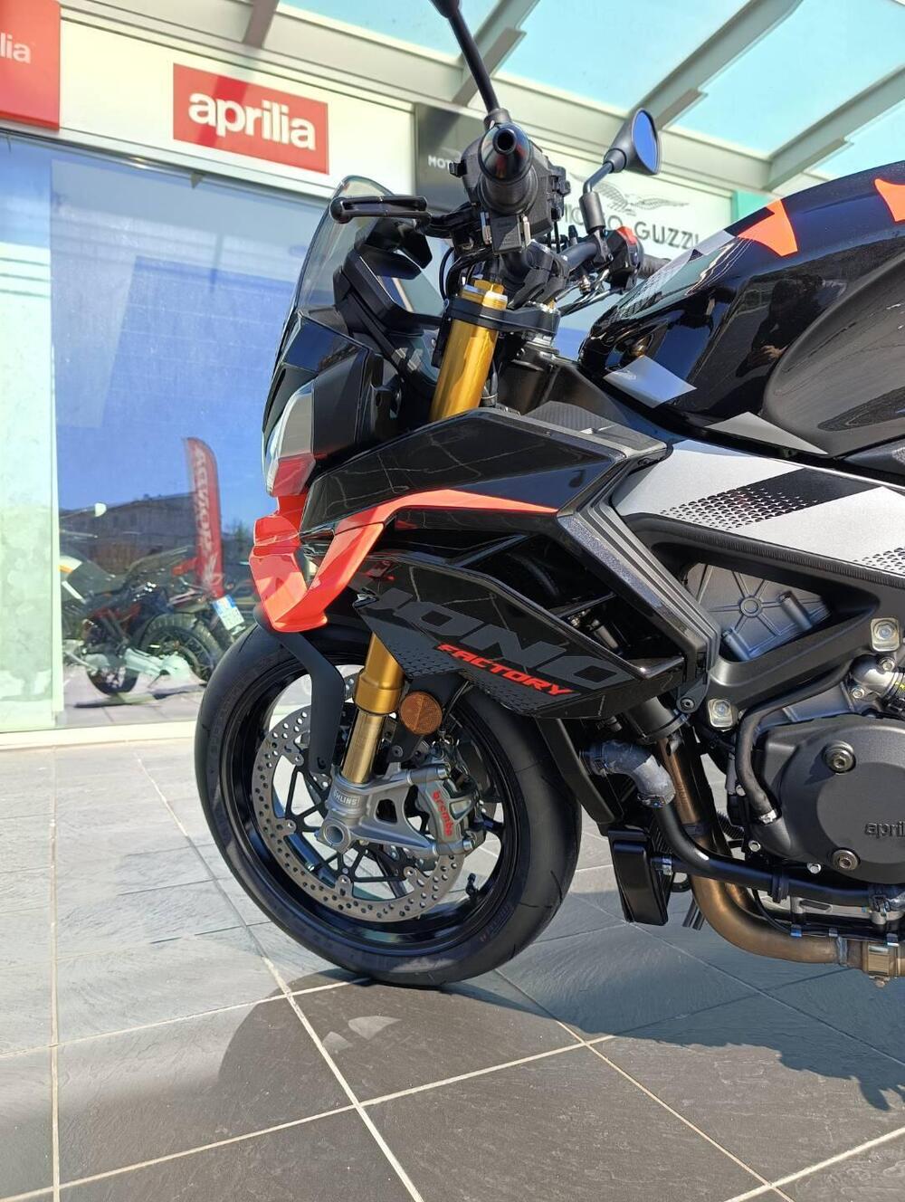 Aprilia Tuono V4 Factory (2025) (13)