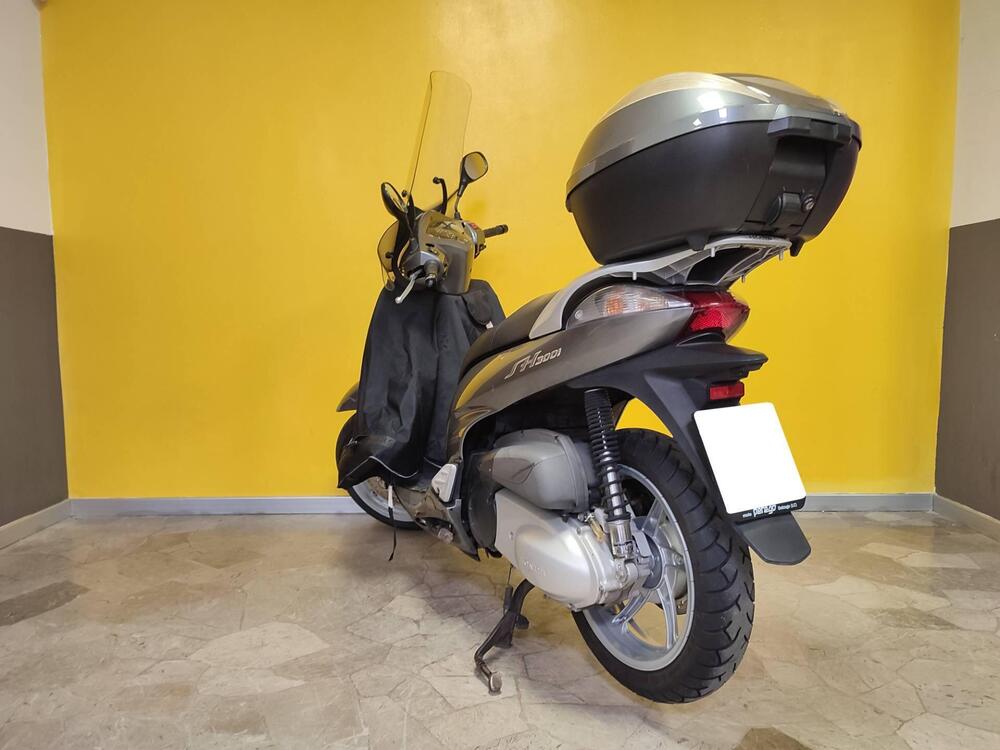 Honda SH 300 i (2006 - 10) (4)