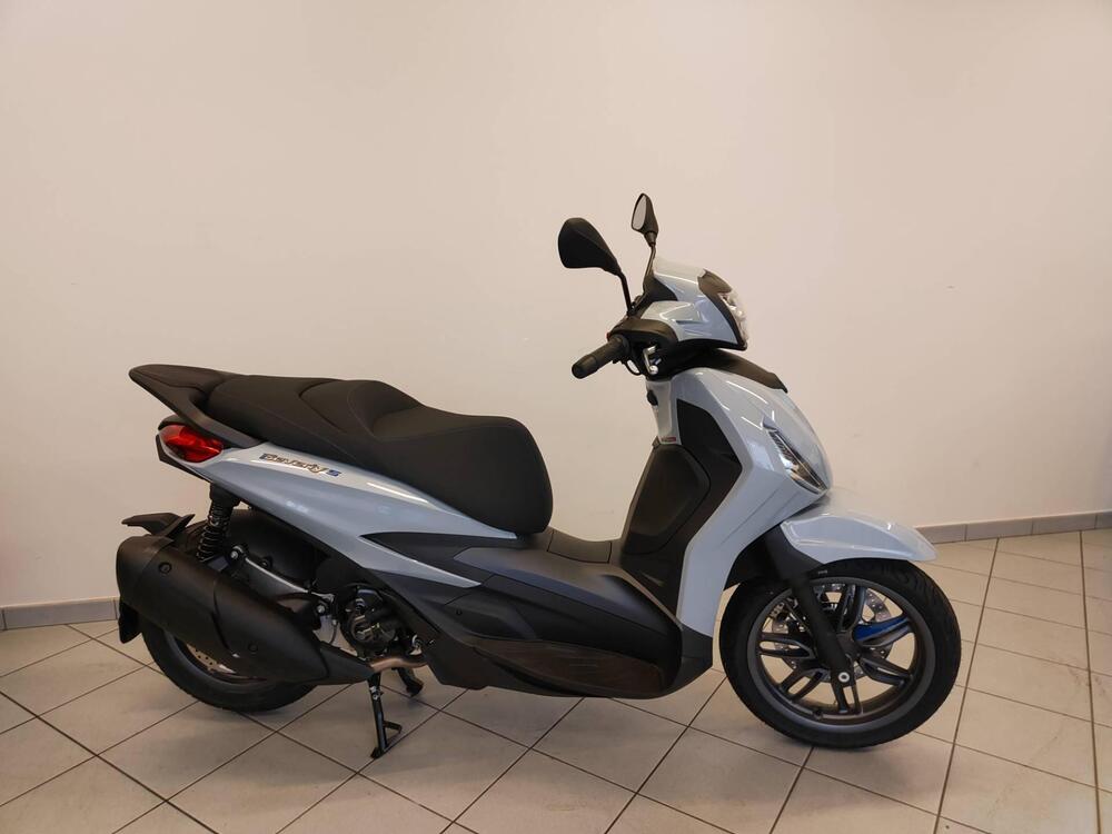 Piaggio Beverly 310 S (2025 - 26) (3)