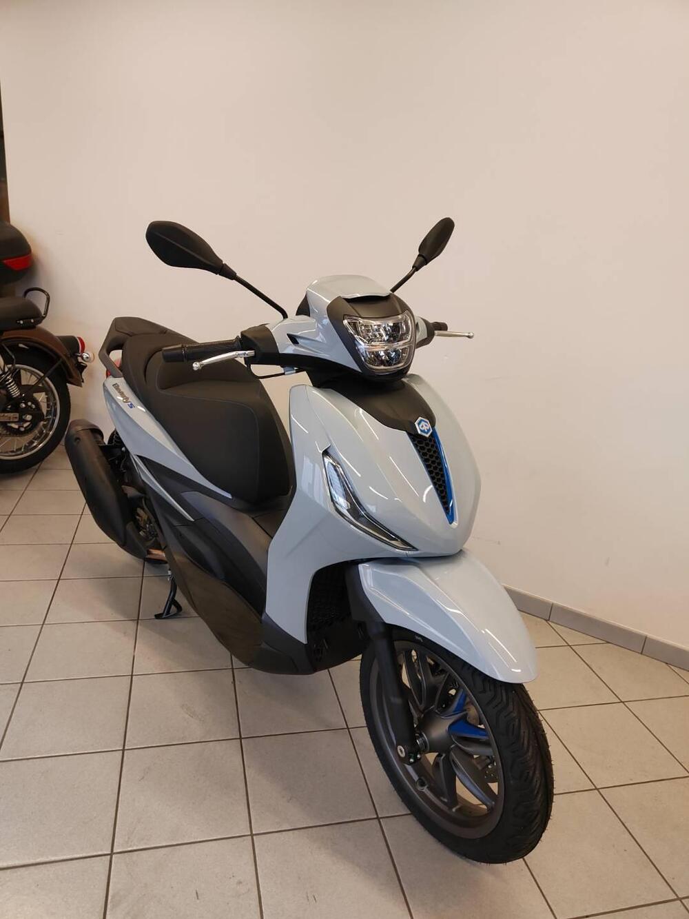 Piaggio Beverly 310 S (2025 - 26) (4)