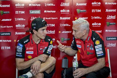 MotoGP 2025. GP dell&#039;Argentina. Davide Tardozzi: &quot;Alex Marquez &egrave; cresciuto in maniera esponenziale. Pecco Bagnaia? Gli serve un aiuto tecnico&quot;