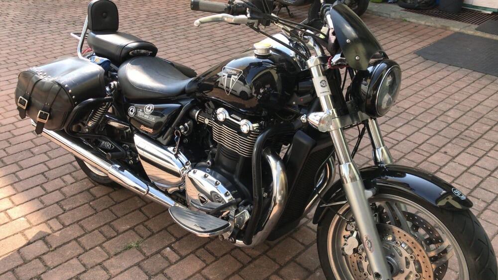 Triumph Thunderbird 1600 ABS (2)