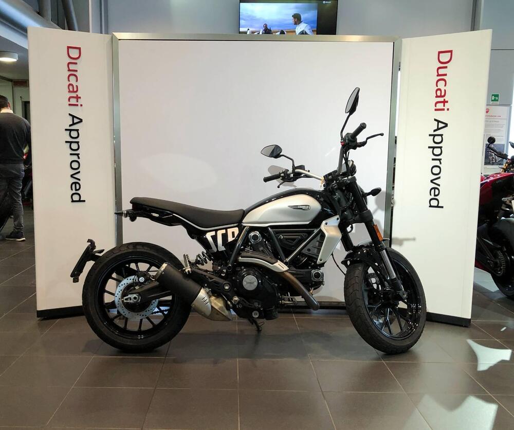 Ducati Scrambler 800 Icon (2023 - 25)