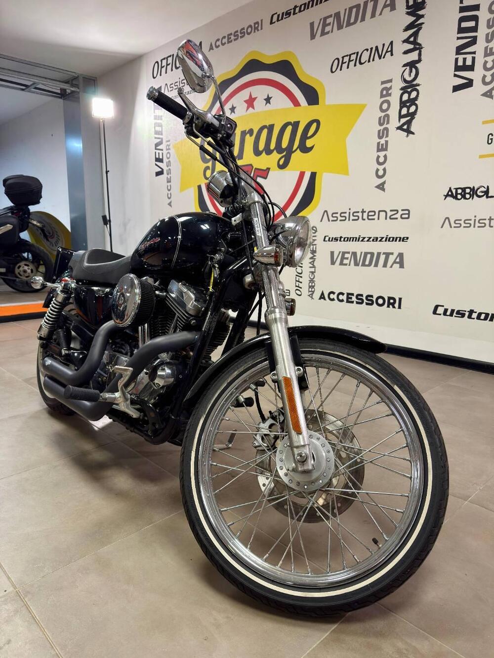 Harley-Davidson 1200 Custom (2007 - 13) - XL 1200C (2)