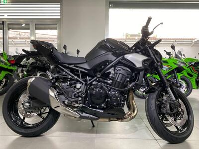 Kawasaki Z 900 (2025 - 26) nuova