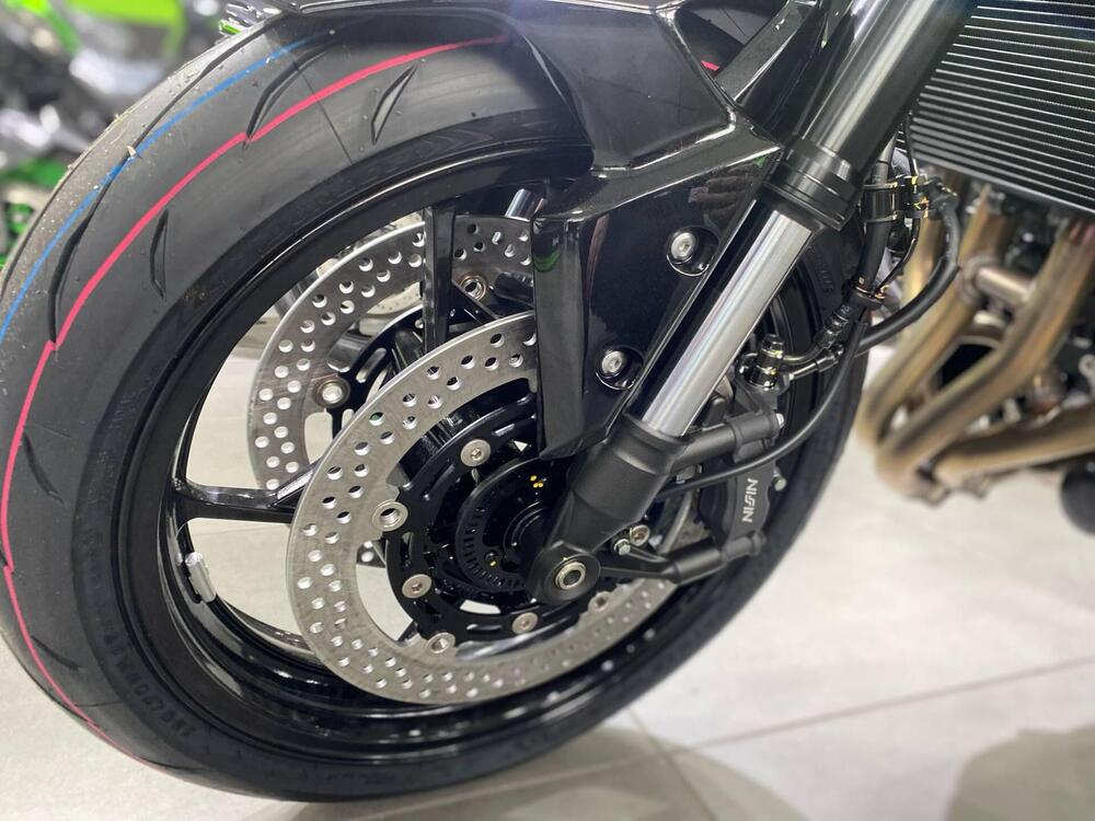 Kawasaki Z 900 (2025 - 26) (16)