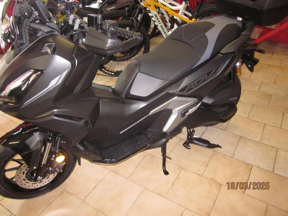 Honda ADV 350 (2025) (4)