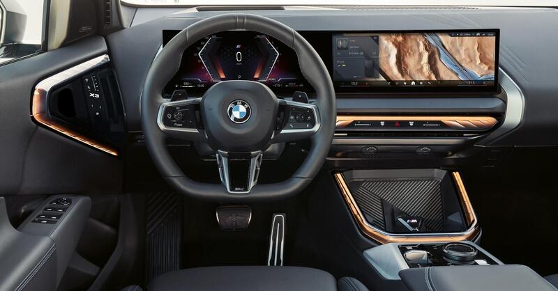 BMW X3 2025: le foto degli interni