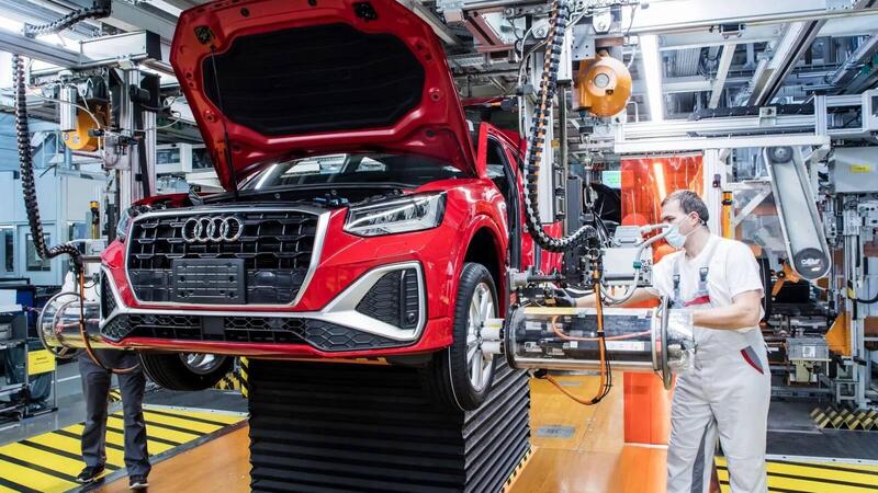 Audi taglia 7.500 posti di lavoro in Germania per risparmiare 1 miliardo di euro all&#039;anno