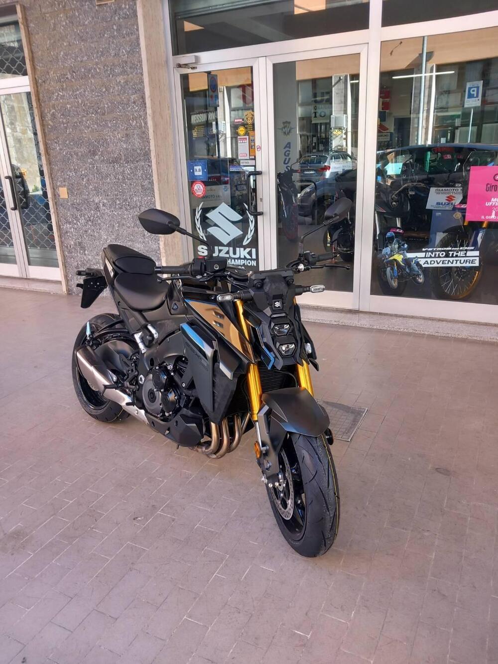 Suzuki GSX-S1000 EVO (2025) (2)